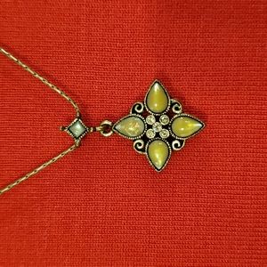 Iridescent green necklace